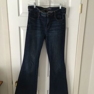 American Eagle Low Rise Flare Jean
